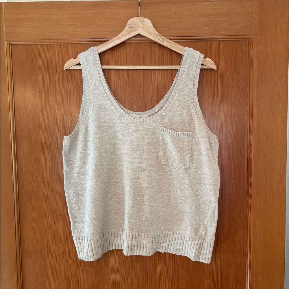 Loft Women's cream Sleeveless sweater